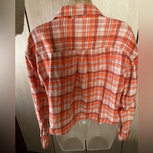 AEO top - Picture 9 of 12